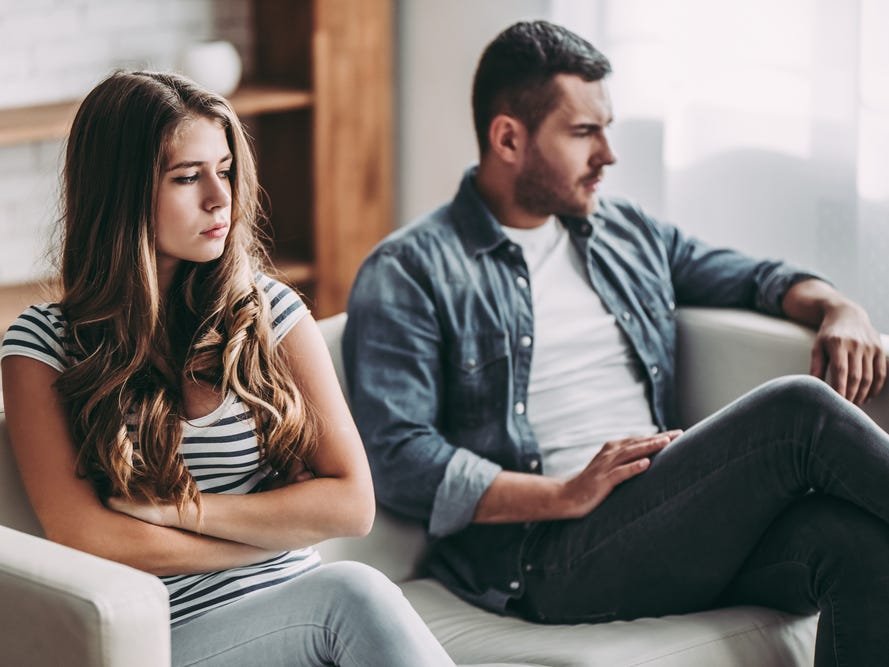 6 Subtle Signs Your Relationship is Over, Even if You Still Care for Them