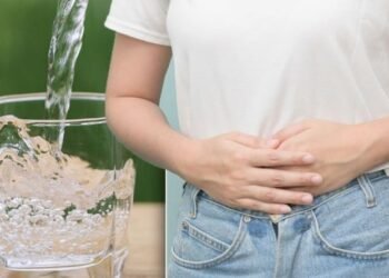Stomach Bloating: How Much Water Do You Drink Every Day?The Amount To Avoid Trapped Wind